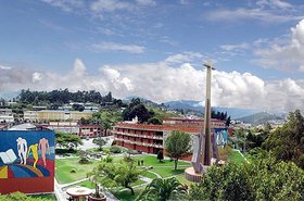 01_UTPL_-_Loja_-_Ecuador_-_Panorámica.jpg