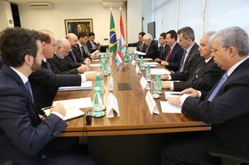 0404__Ministro_Kassab_tem_reuniao_com_delegacao_de_Luxembugo (1).jpg