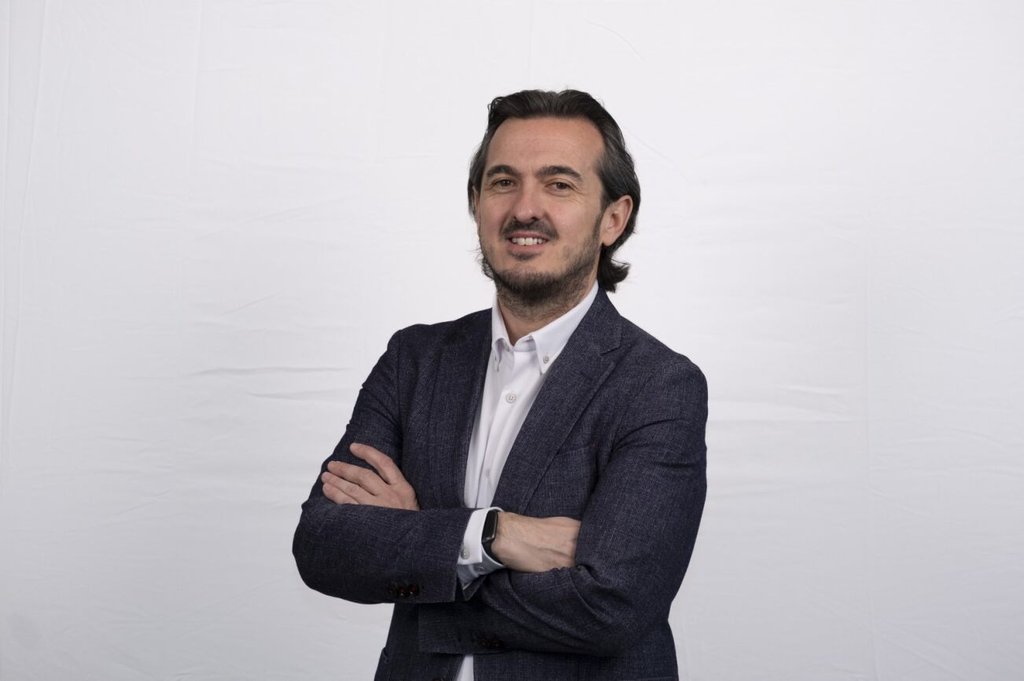 1. Ignacio Velilla, CEO