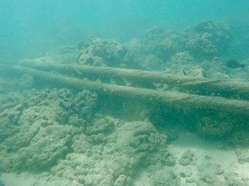 Subseacable 1024px-HAW-1_Submarine_Telephone_Cable_in_Hanauma_Bay_June_2021