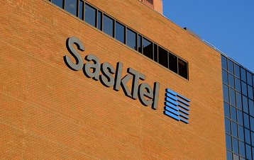 1024px-SaskTel,_Saskatoon_(9719628386)