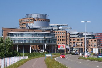 1280px-Albert_Heijn_Headquarters_by_Niels_Kim.jpg