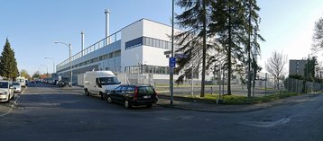 1280px-Equinix-Kruppstrasse-2015-Ffm-661-663
