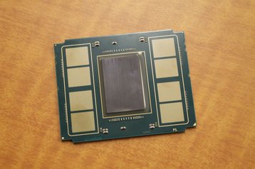 Intel Xeon Phi 'Knights Landing' chip (heat shield removed)