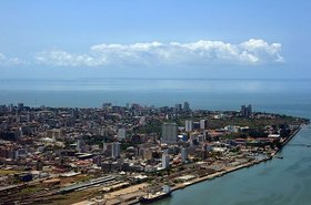 2010-10-18_10-55-00_Mozambique_Maputo_Macamo.jpg