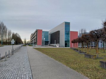 LRZ i.jpg