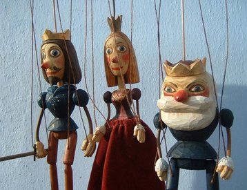3 marionettes