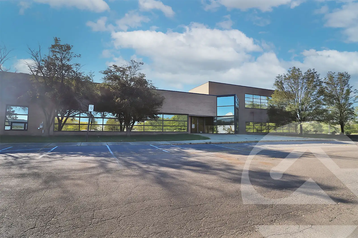 5225 Auto Club Drive in Dearborn MI - Signature Associates