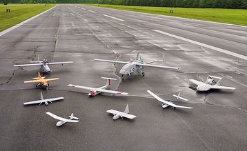 640px-Group_photo_of_aerial_demonstrators_at_the_2005_Naval_Unmanned_Aerial_Vehicle_Air_Demo_(cropped).jpg