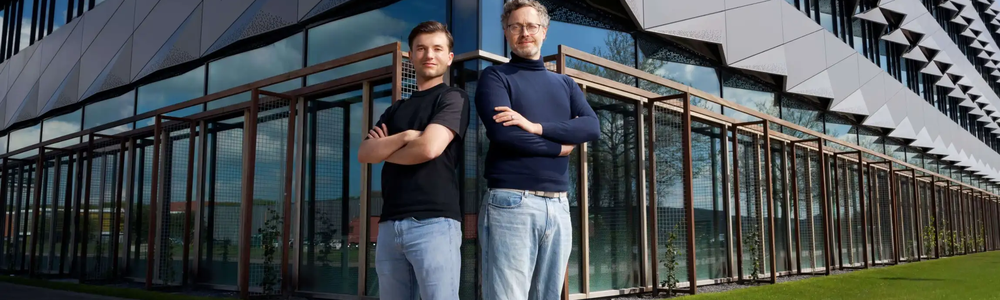QuantWare co-founders Matt Rijlaarsdam (L) and Alessandro Bruno (R)