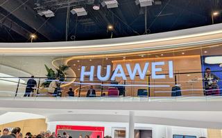 Huawei bets big on near-packaged optics with 7.2T module to fuel AI scaling