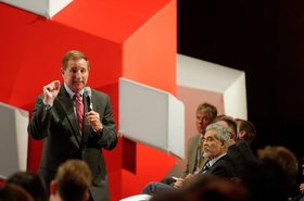 Mark Hurd at Oracle CloudWorld in 2013