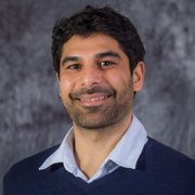 Ali Cirik headshot