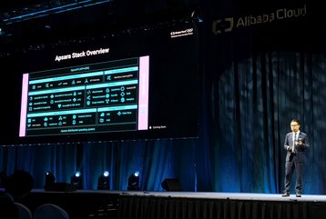 Dr. Derek Wang outlining the capabilities of Apsara Stack at the Alibaba Cloud Summit conference held at Resort World Convention Centre in Singapore