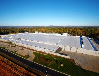 AppleÔÇÖs data center in Maiden, North Carolina. Courtesy of Apple.