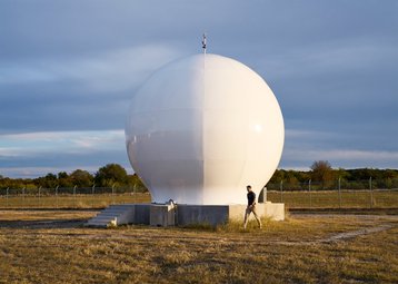 Apple Global Star Ground station.jpg