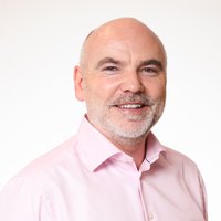 CHARLES_MANN Headshot