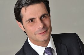 Carlos 300dpi_0.jpg