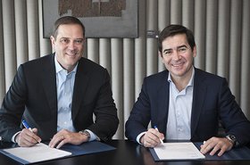 Chuck Robbins y Carlos Torres Vila.jpeg