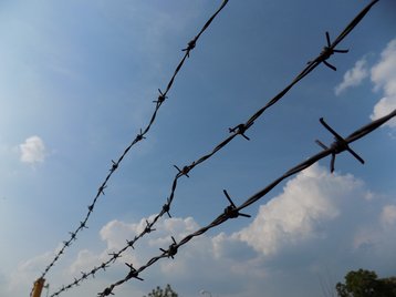 cloud security barbed wire perimeter thinkstock photos majo1122331