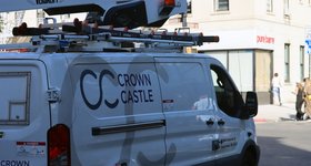 Evelyn様 2点おまとめ Crown Castle Ltd. Crown Castle in talks with 