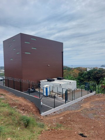 Customized emergency Generator for a Data Center in Reunion Island