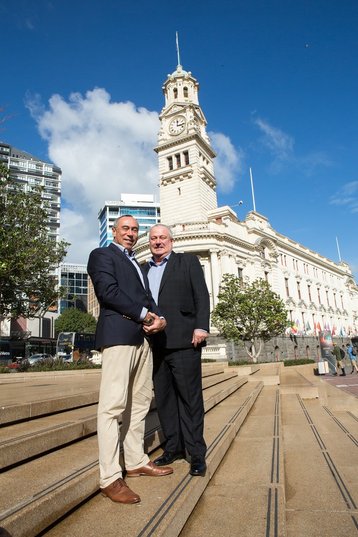 DCI Chief Executive (AusNZ) Malcolm Roe with Auckland Deputy Mayor Bill Cashmore[1].jpg