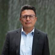 Max Santiago