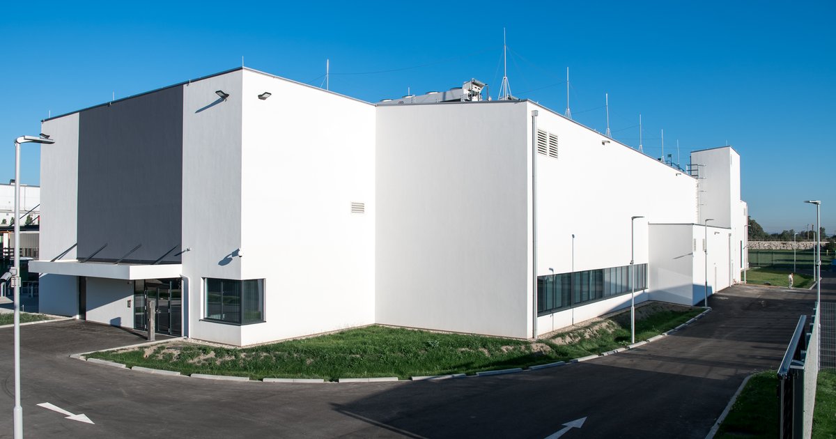 Euro cloud Exoscale trials Diggers direct liquid cooling system