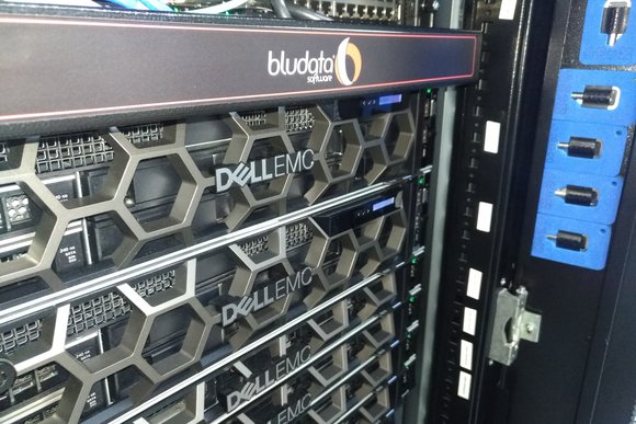 Data Center Grupo Bludata.jpg