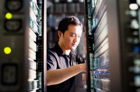 Dell-solution-center-tech.jpg