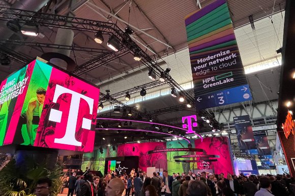 Deutsche Telekom MWC 2023.jpg