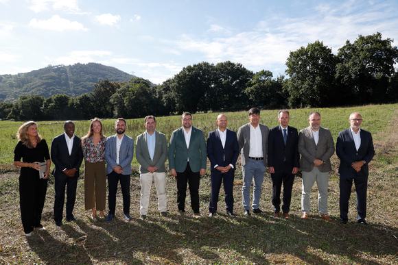Digital Valley Asturias. presidente Barbon visita  parcela cenro dastos Salas 1