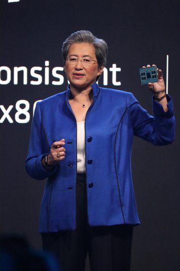 Dr Lisa Su AMD Bergamo.jpg