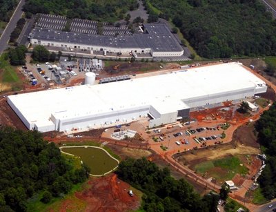 DuPont FabrosÔÇÖs LEED Gold certified data center in New Jersey. Courtesy of DuPont Fabros.