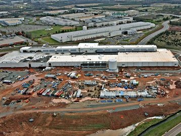 DuPont FabrosÔÇÖ AC5 data center in Ashburn, Virginia. Courtesy of DuPont Fabros.