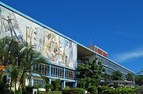 Edificio_Rectorado_Universidad_de_Oriente.jpg
