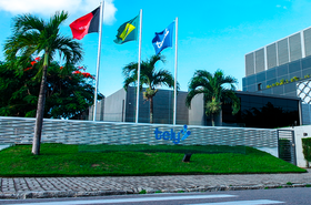 Fachada_Tely.png