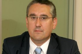 Fernando Ayllon Afina.jpg