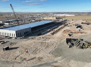 Figure2_data_center_campus_construction
