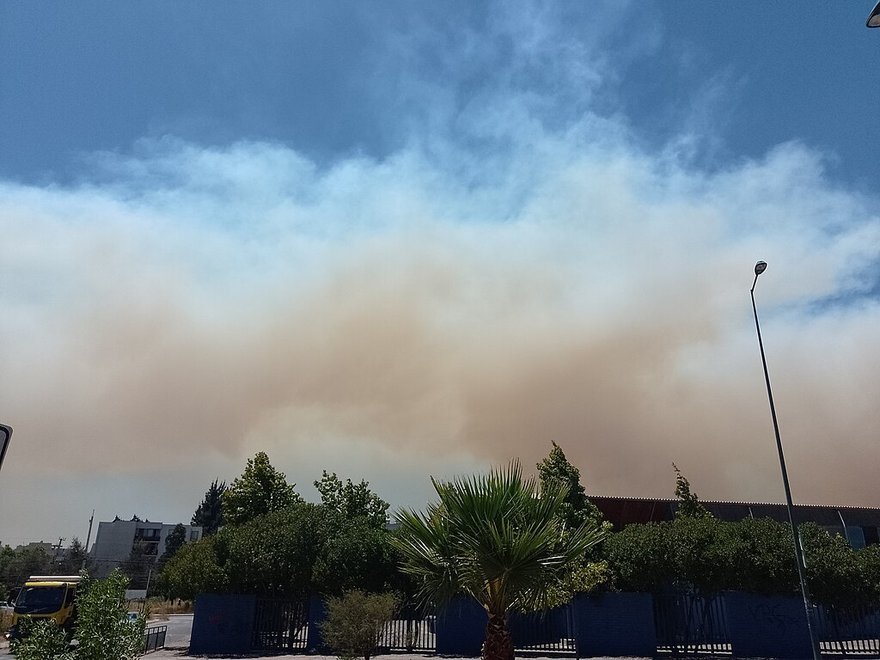Fire_smoke_near_Colegio_Nueva_Era_Siglo_XXI_Va.width-880