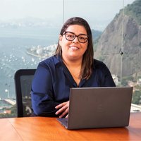 Francielle Castro - Elea Data Centers