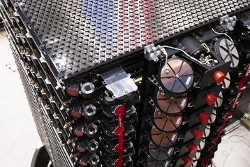GC40dOebgAAV-cJ.width-358