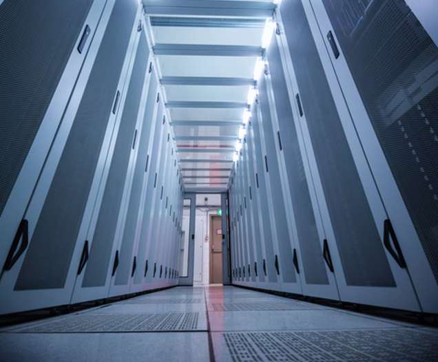 GETTY__DATA_CENTER_EDGE.width-880