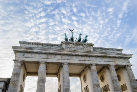 Germany-Brandenburg-Gate-ThinkstockPhotos--mat.width-880