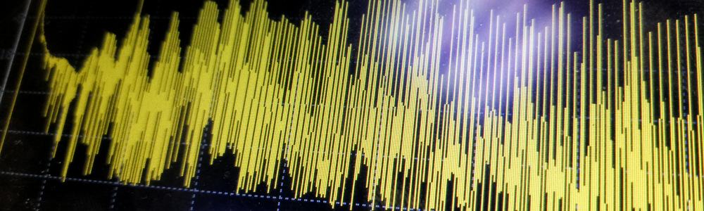 Wide band radio frequency signal spectrum on measurement equipment LCD screen