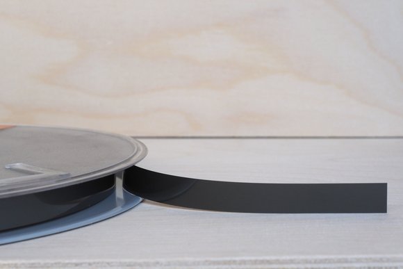Magnetic tape storage