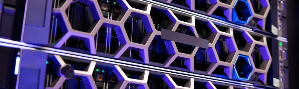 Hyperconverged hosts in virtual environment In data center