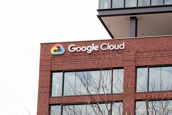 Google Cloud logo sign on the building in Chicago, Illinois