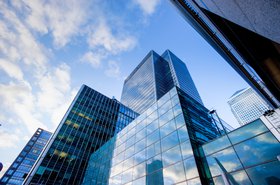 Negocios edificio de oficinas en Londres, Inglaterra